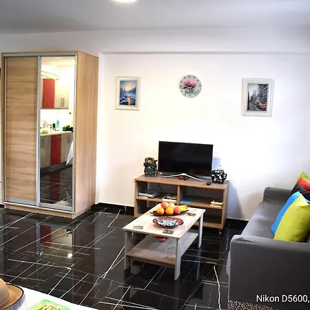 Corner Apartament