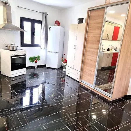 Apartament Corner Istron