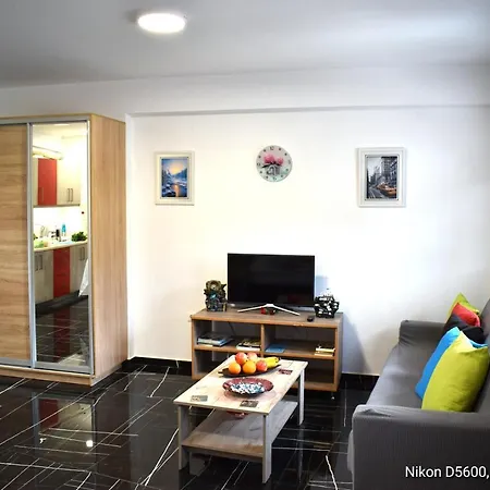 Corner Apartament
